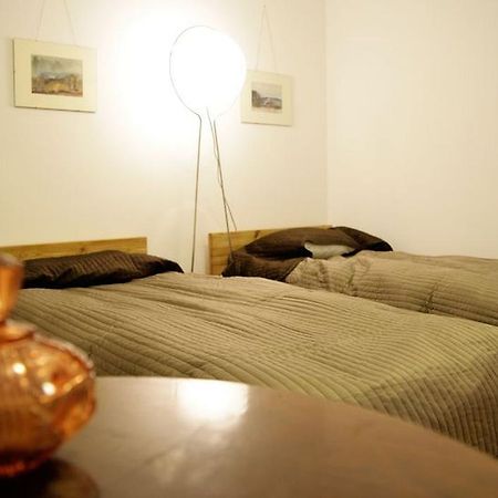 Apartment4You - Solidarnosci Warsaw Luaran gambar