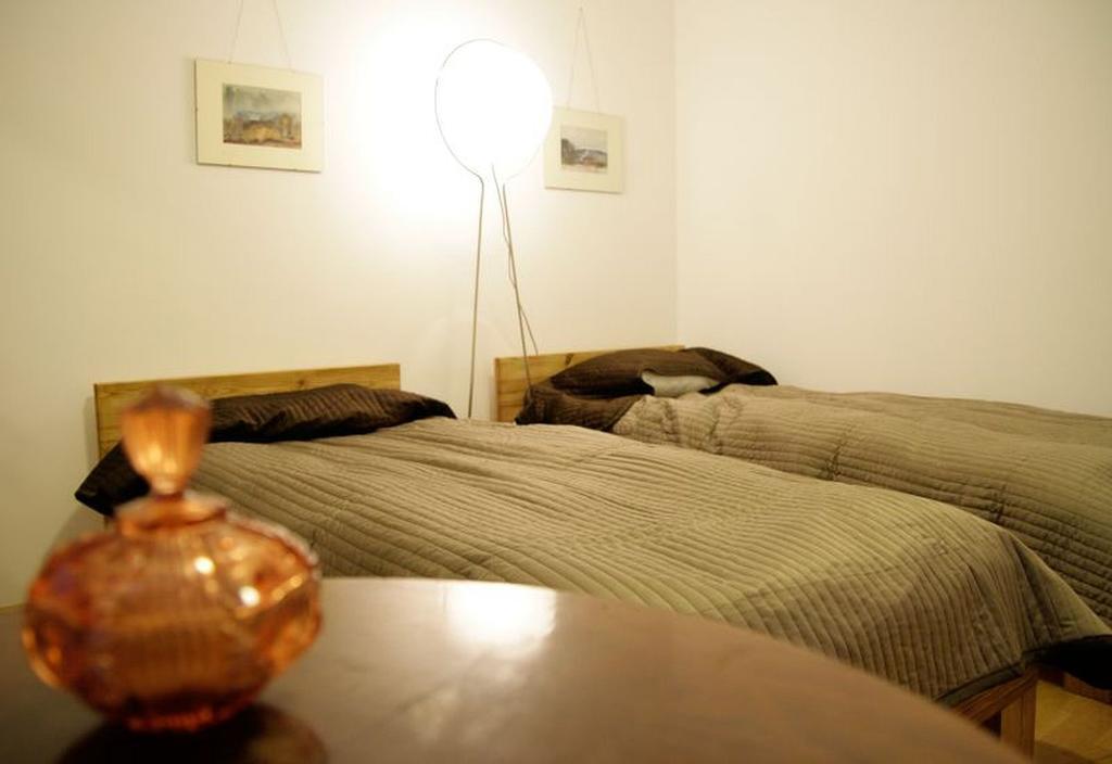 Apartment4You - Solidarnosci Warsaw Luaran gambar