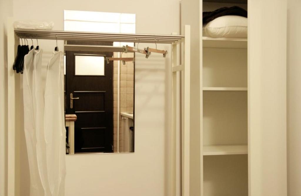 Apartment4You - Solidarnosci Warsaw Luaran gambar