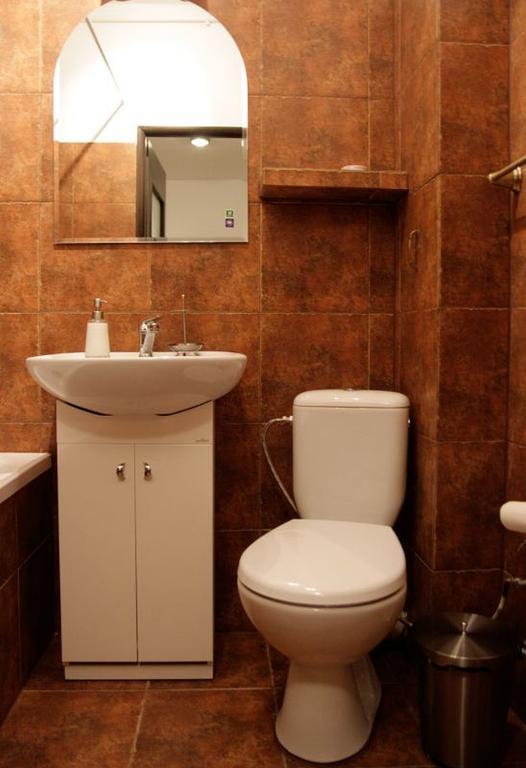 Apartment4You - Solidarnosci Warsaw Luaran gambar